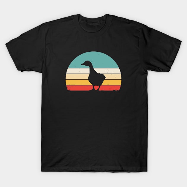 Goose Fun Retro Design Farm Animals T-Shirt by BlueTodyArt